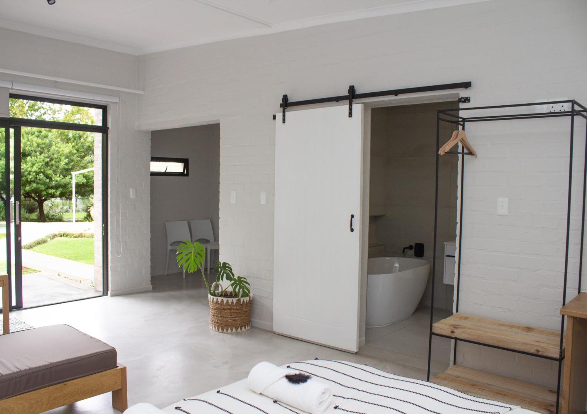 אאודטסהורן Raw Karoo Guest House מראה חיצוני תמונה