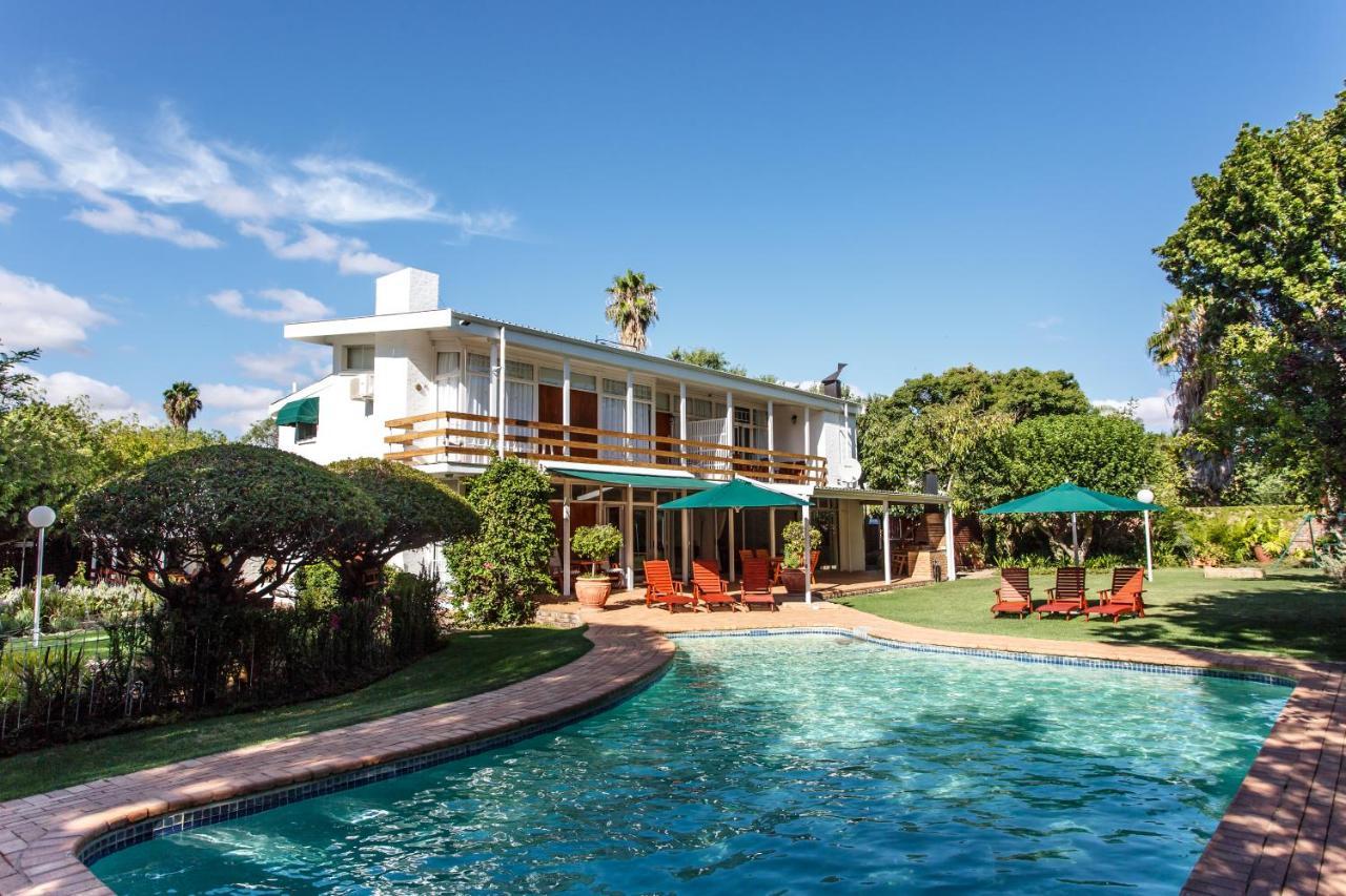 אאודטסהורן Raw Karoo Guest House מראה חיצוני תמונה