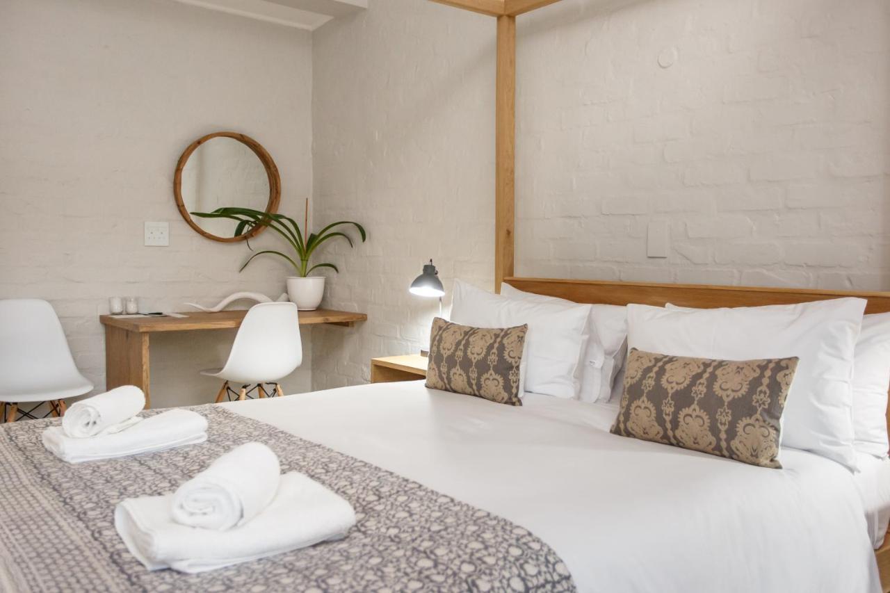 אאודטסהורן Raw Karoo Guest House מראה חיצוני תמונה