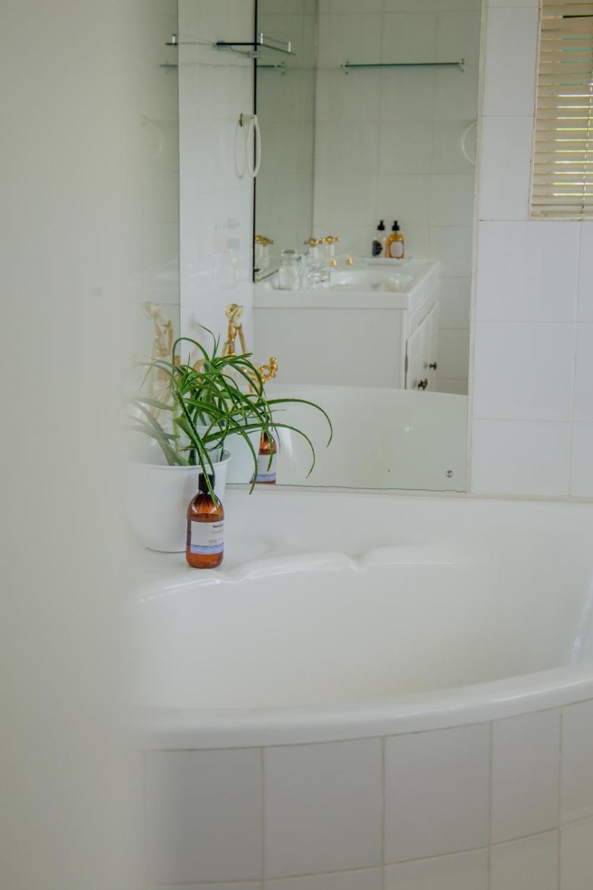 אאודטסהורן Raw Karoo Guest House מראה חיצוני תמונה