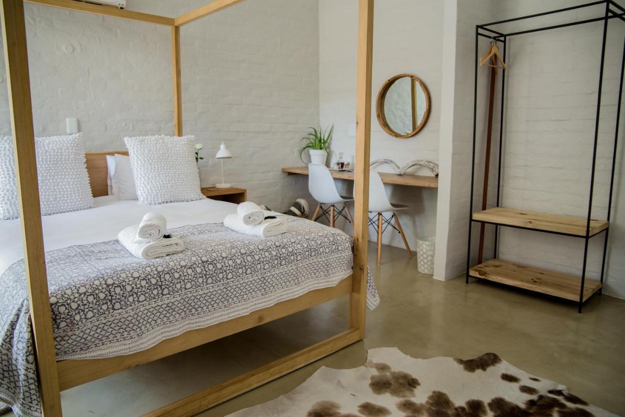 אאודטסהורן Raw Karoo Guest House מראה חיצוני תמונה